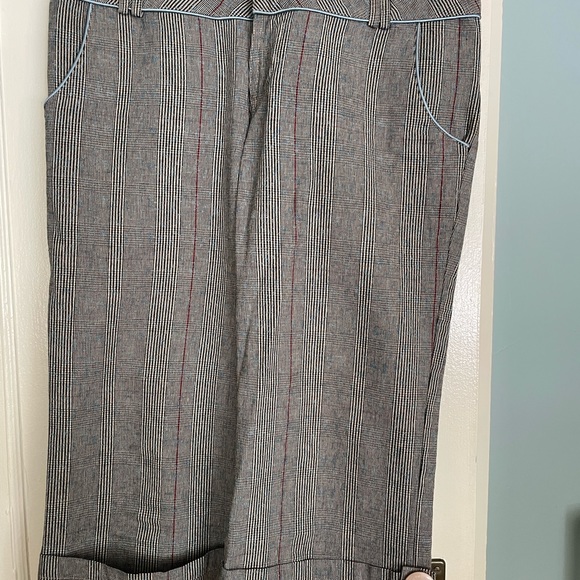 Gentle fawn capris - Picture 1 of 4